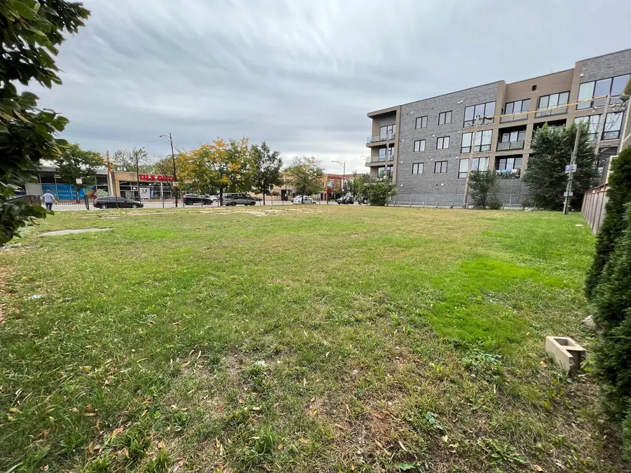 2429-2431 W Fullerton Avenue, Chicago, IL 60647 - Image #3