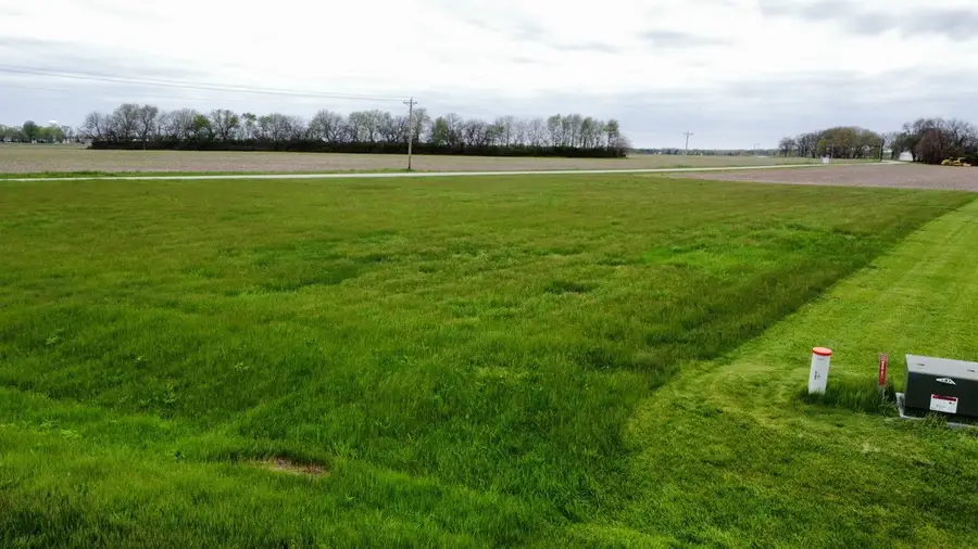 1883 N 2270 East Road, Watseka, IL 60970 - Image #2