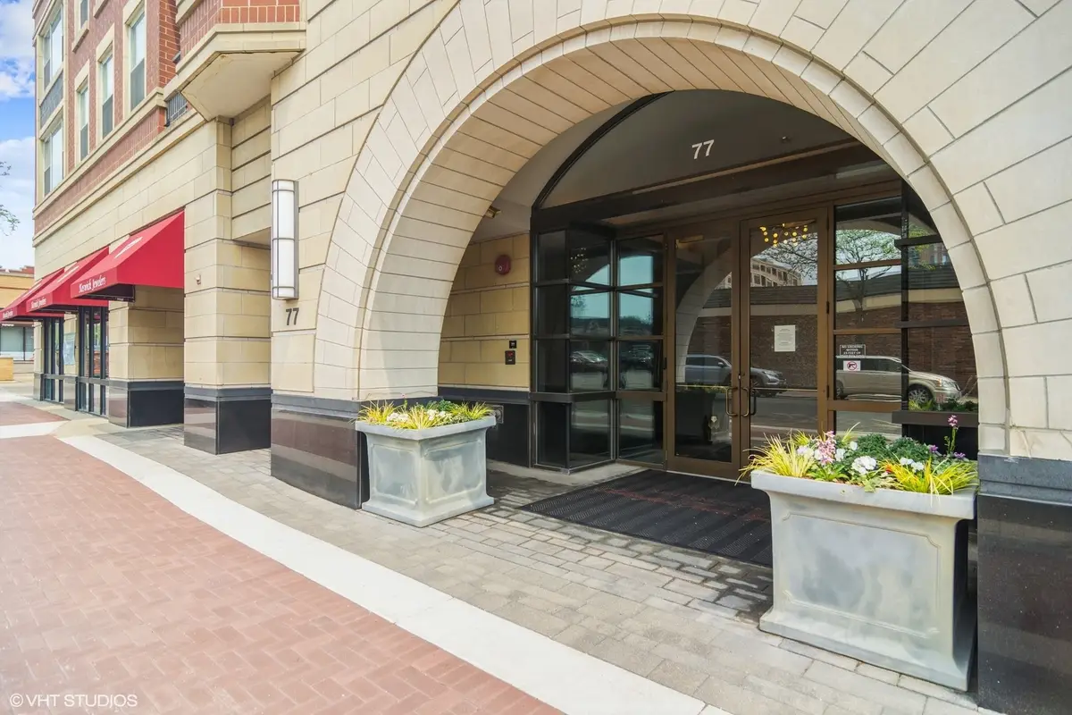 77 S Evergreen Avenue #606, Arlington Heights, IL 60005 - Image #1