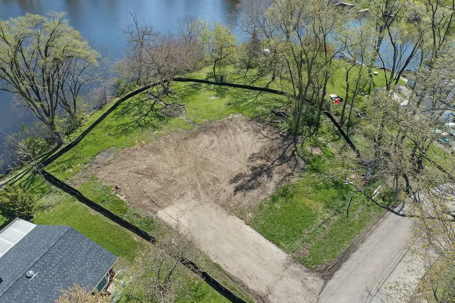 216 S Shore Drive, Island Lake, IL 60042 - Image #3