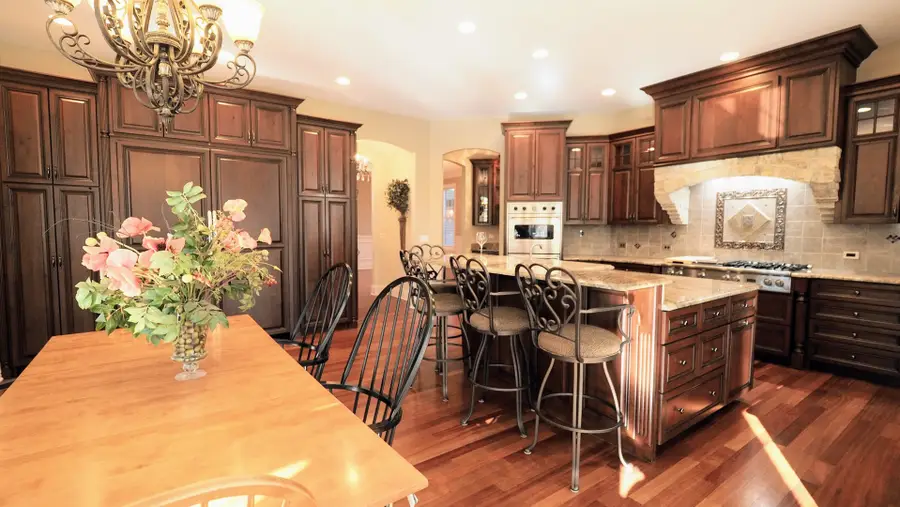 616 Driftwood Court, Naperville, IL 60540 - Image #3