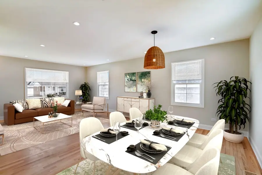 366 S Rex Boulevard, Elmhurst, IL 60126 - Image #2