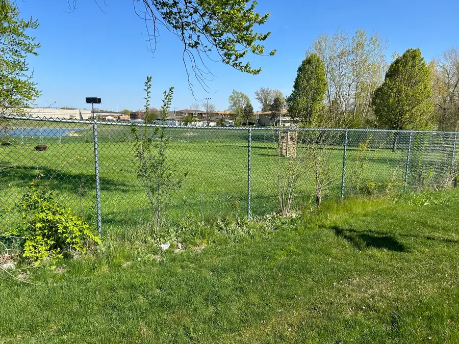 8543 S 83rd Avenue, Hickory Hills, IL 60457 - Image #2