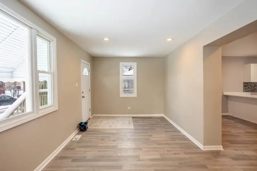 1245 S Komensky Avenue, Chicago, IL 60623 - Image #2