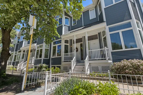 3003 N Kenmore Avenue, Chicago, IL 60657