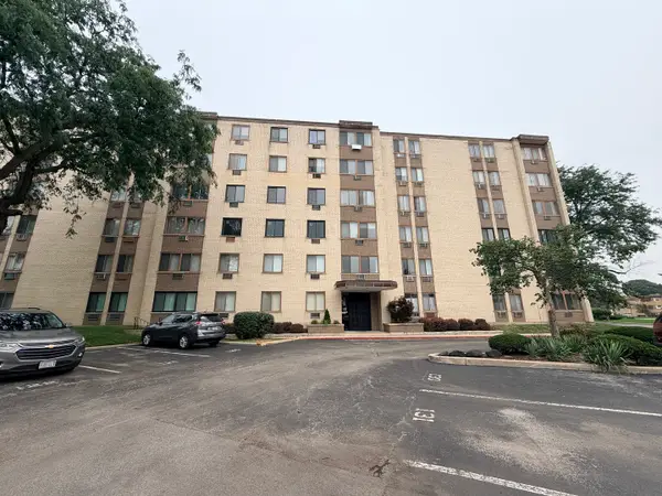 9720 S Pulaski Road #501, Oak Lawn, IL 60453