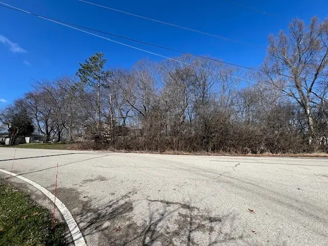 24334 N Grandview Drive, Lake Barrington, IL 60010 - Image #2