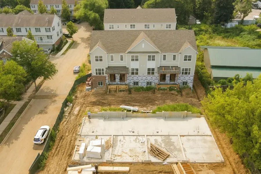 180 Lilah Court, Des Plaines, IL 60016 - Image #2