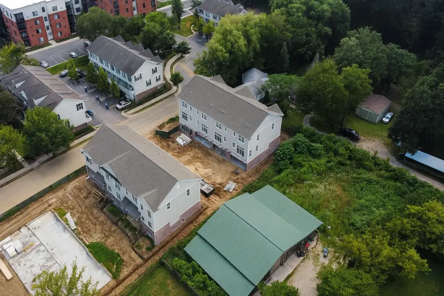 184 Eli Court, Des Plaines, IL 60016 - Image #3