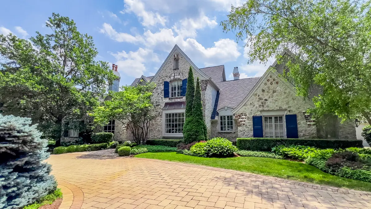 34W033 White Thorne Road, Wayne, IL 60184 - #1