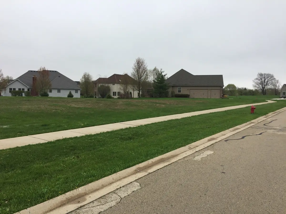 684 Greenfield Road, Sugar Grove, IL 60554 - Image #1
