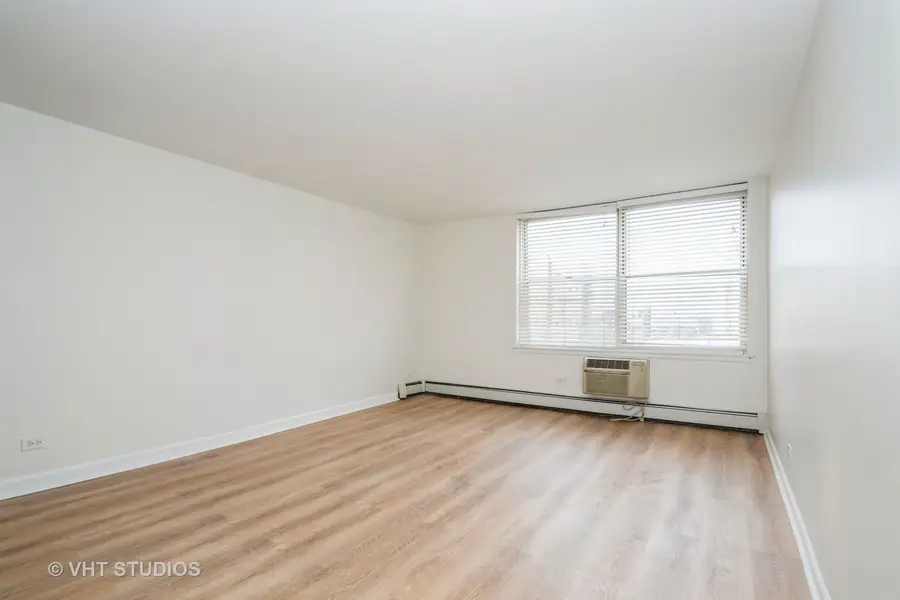 3033 N Sheridan Road #910, Chicago, IL 60657 - #2