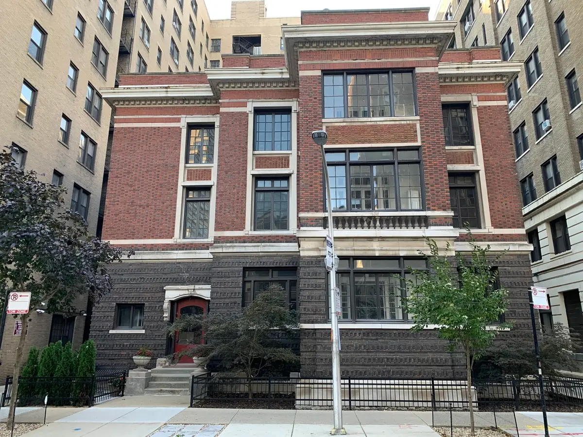 415 W Surf Street, Chicago, IL 60657 - Image #1