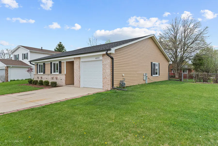 6855 Dove Avenue, Woodridge, IL 60517 - #2