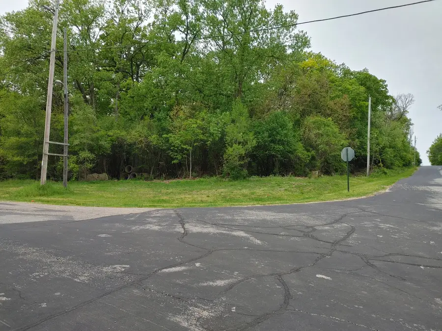 Lot4 Wisconsin Parkway, Delavan, WI 53115 - Image #2