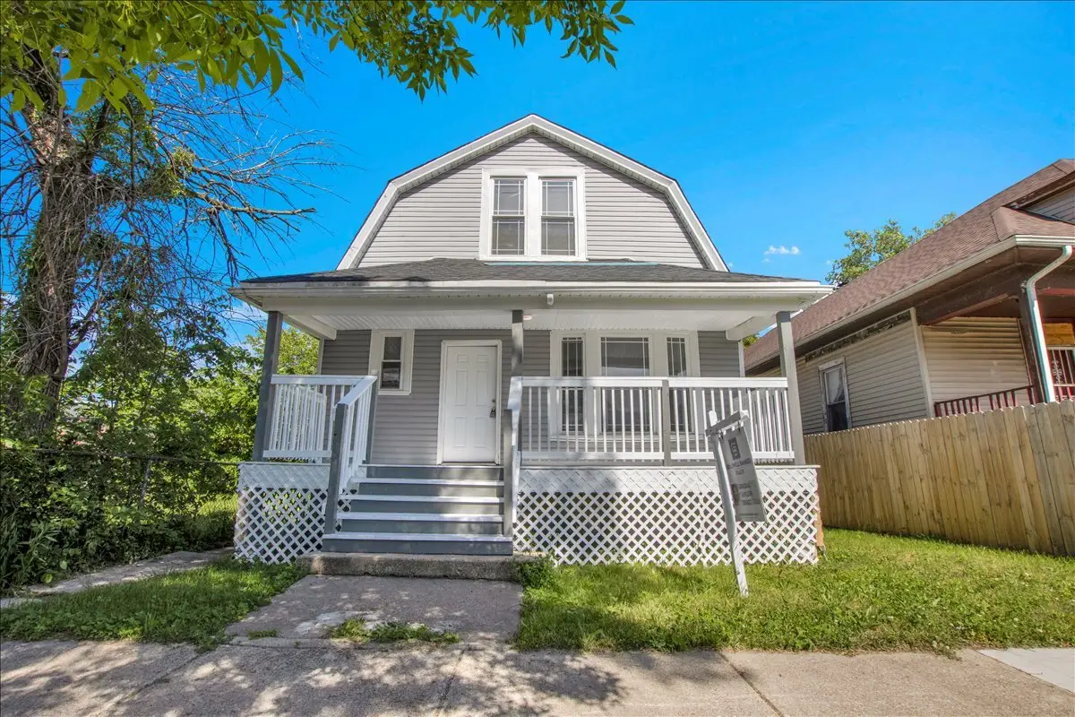 7829 S Escanaba Avenue, Chicago, IL 60649 - #1