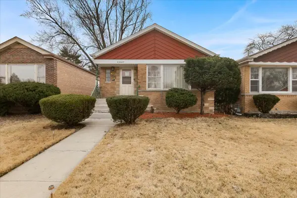 8 E 144th Street, Riverdale, IL 60827