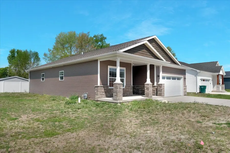 704 Justice Street, Tuscola, IL 61953 - Image #2