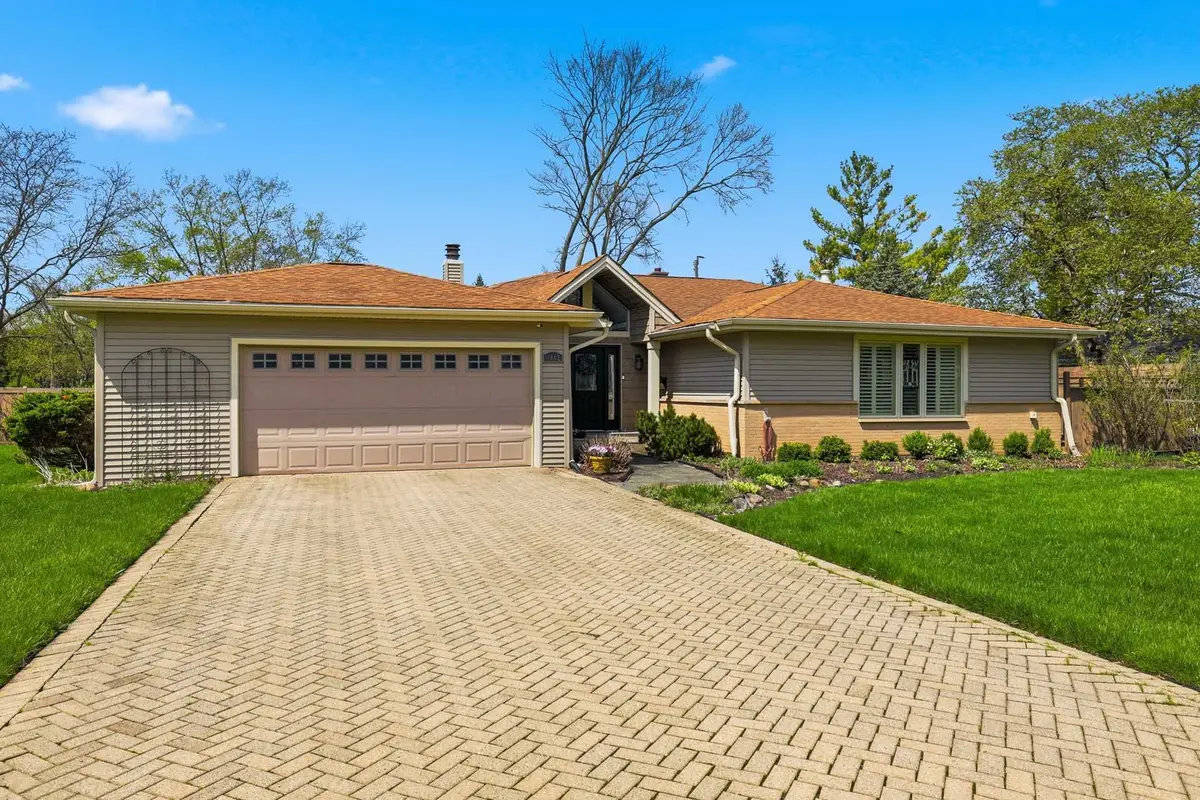 1002 Huber Lane, Glenview, IL 60025 - #1