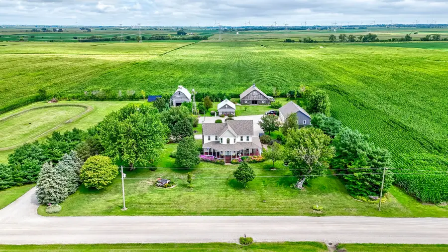 10617 E 2950 North Road, Blackstone, IL 61313 - Image #2