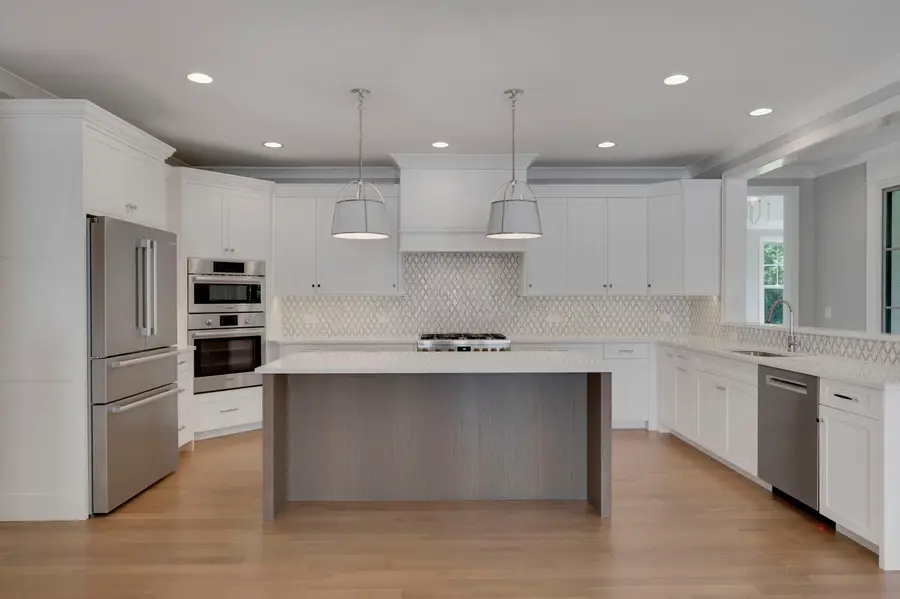 Address Withheld By Seller, Willowbrook, IL 60527 - Image #3