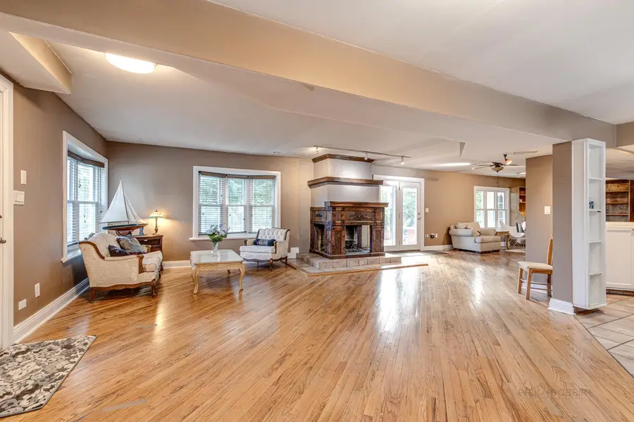 630 Whitney Avenue, Winthrop Harbor, IL 60096 - Image #2