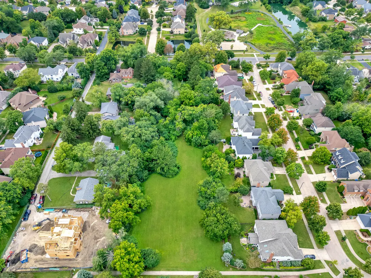 5725 S Wilmette Avenue, Westmont, IL 60559 - Image #1