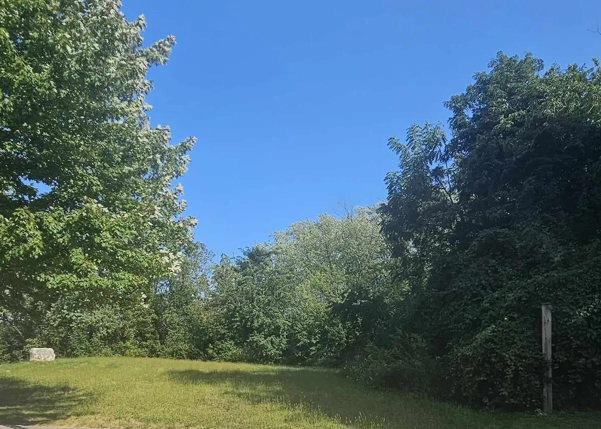 405 Woodland Trail, Lindenhurst, IL 60046 - Image #1