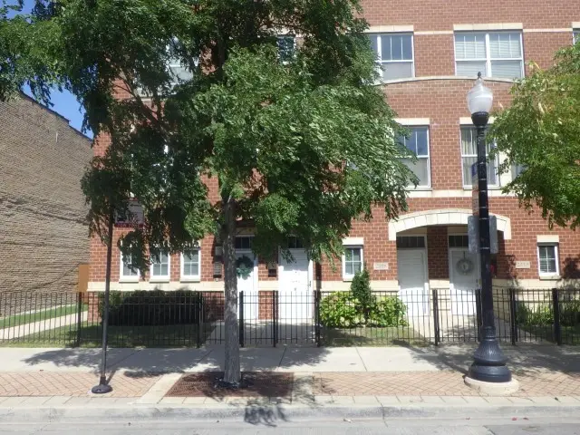2306 E 71st Street #B, Chicago, IL 60649 - Image #1