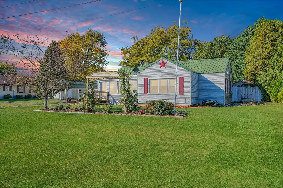 309 S Main Street, Elliott, IL 60933 - Image #1