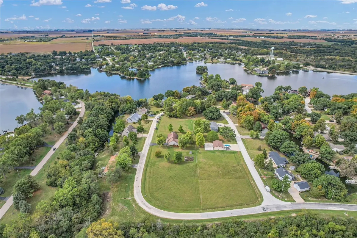 132 Comanche Trail, Loda, IL 60948 - Image #1