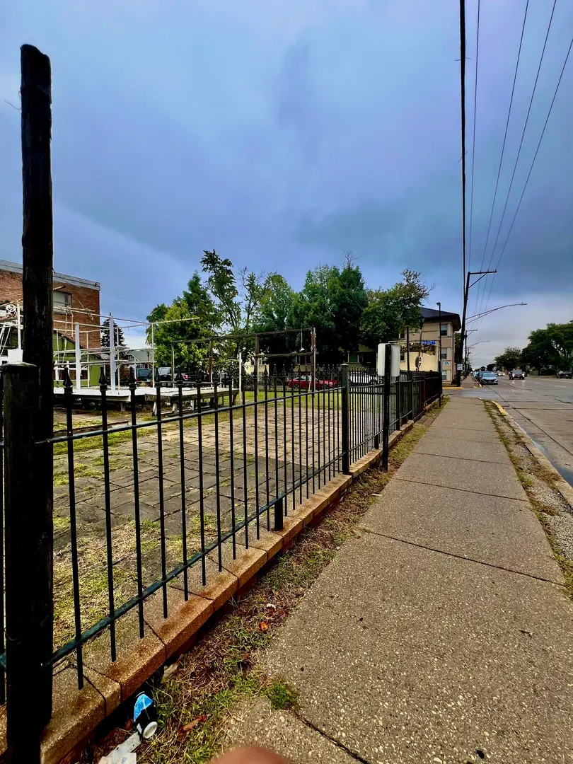 7032 Pershing Road, Berwyn, IL 60402 - Image #2