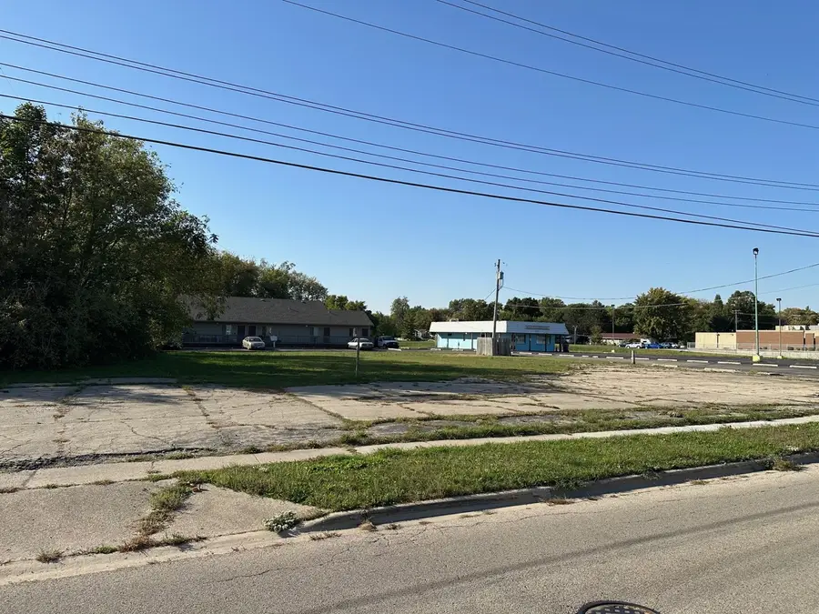 717 N 1st Street, Dekalb, IL 60115 - Image #2