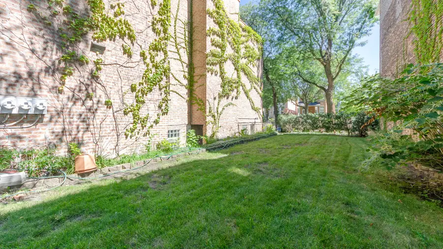 5424 S Ingleside Avenue, Chicago, IL 60615 - Image #2