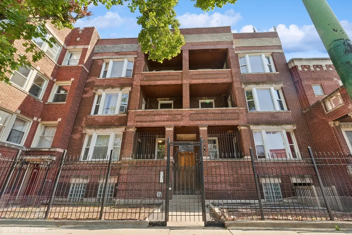 6049 S Eberhart Avenue #1-N, Chicago, IL 60637 - Image #1