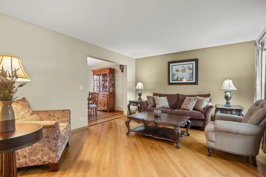 33 Forestview Lane, Aurora, IL 60502 - #3