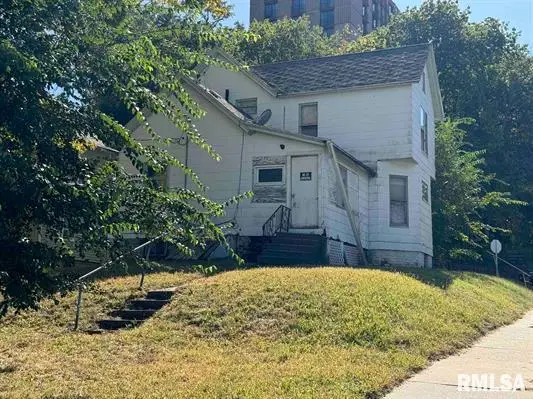 703 18th Avenue, East Moline, IL 61244