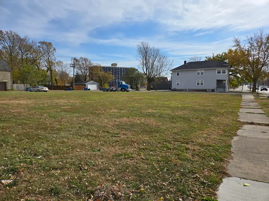 504 S Schuyler Avenue, Kankakee, IL 60901 - Image #2