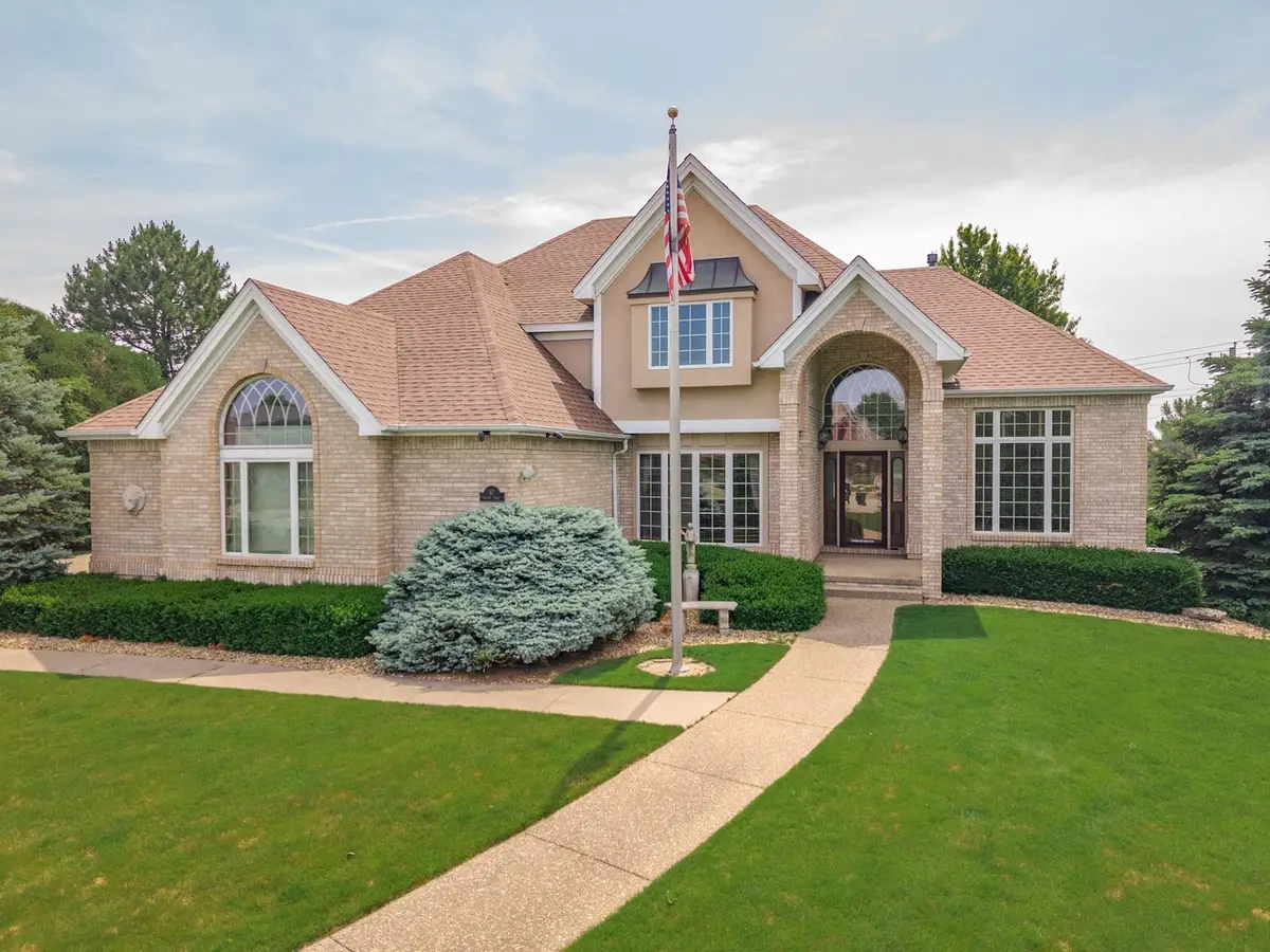 17 Smokey Court, Bloomington, IL 61704 - #1