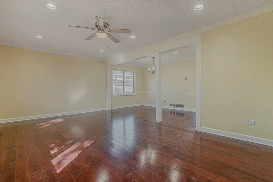 1336 Court O Street, Hanover Park, IL 60133 - Image #2