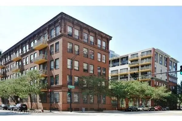 120 E Cullerton Street #P-94, Chicago, IL 60616