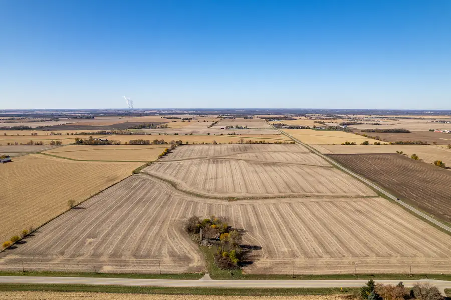 2826 Stone Quarry Road, Belvidere, IL 61008 - Image #2