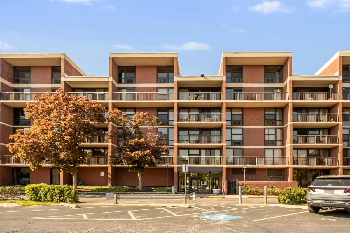 3041 S Michigan Avenue #504, Chicago, IL 60616 - Image #1