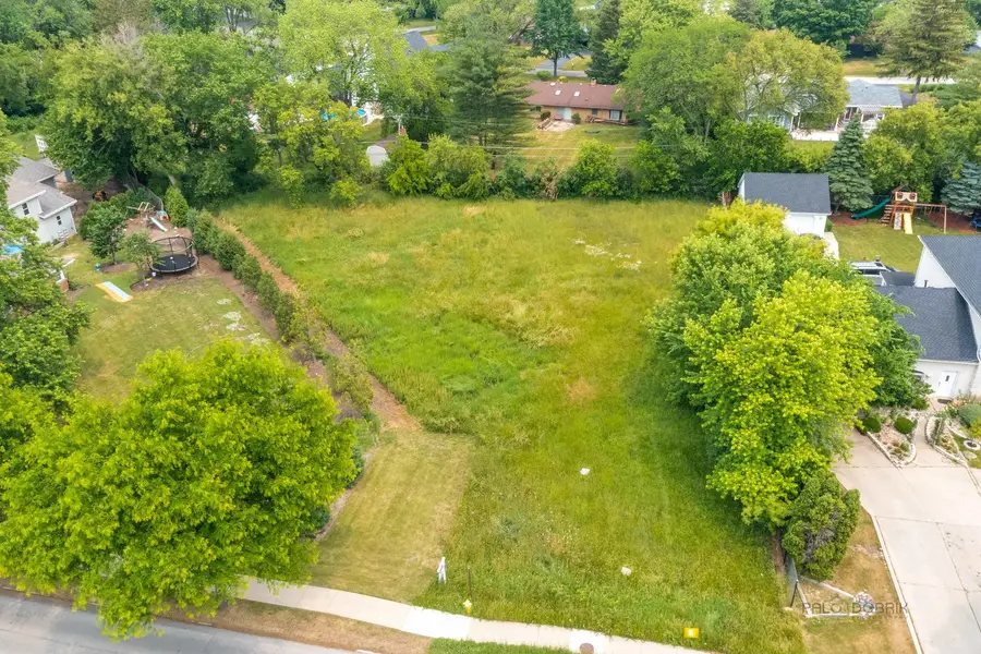 108 N Meadow Lane, Mount Prospect, IL 60056 - Image #2