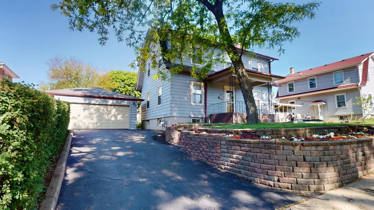 668 Hill Avenue, Elgin, IL 60120 - Image #1