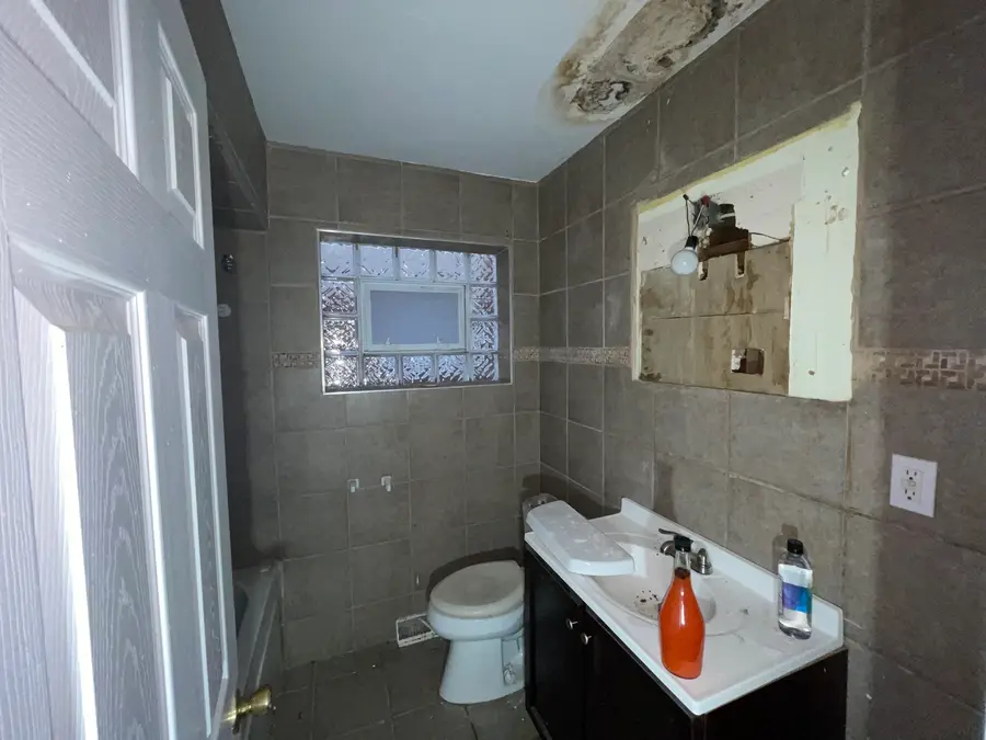 2319 W 115th Street, Chicago, IL 60643 - Image #3