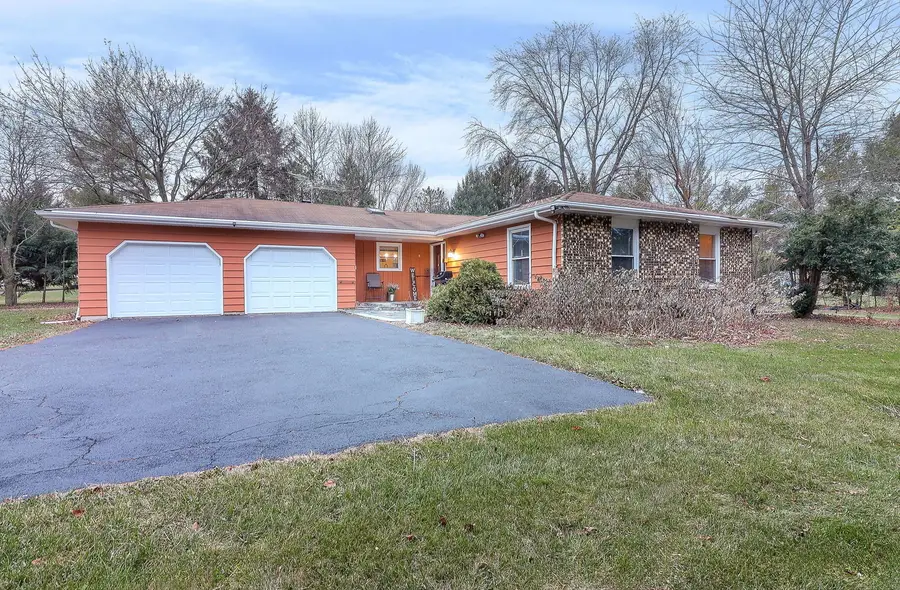 4 Amy Drive, Oswego, IL 60543 - Image #2