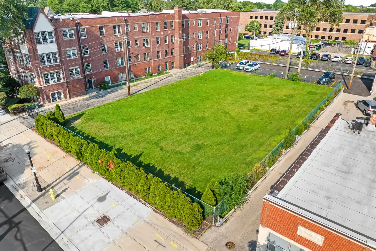 17-19 N Brainard Avenue, La Grange, IL 60525 - Image #1