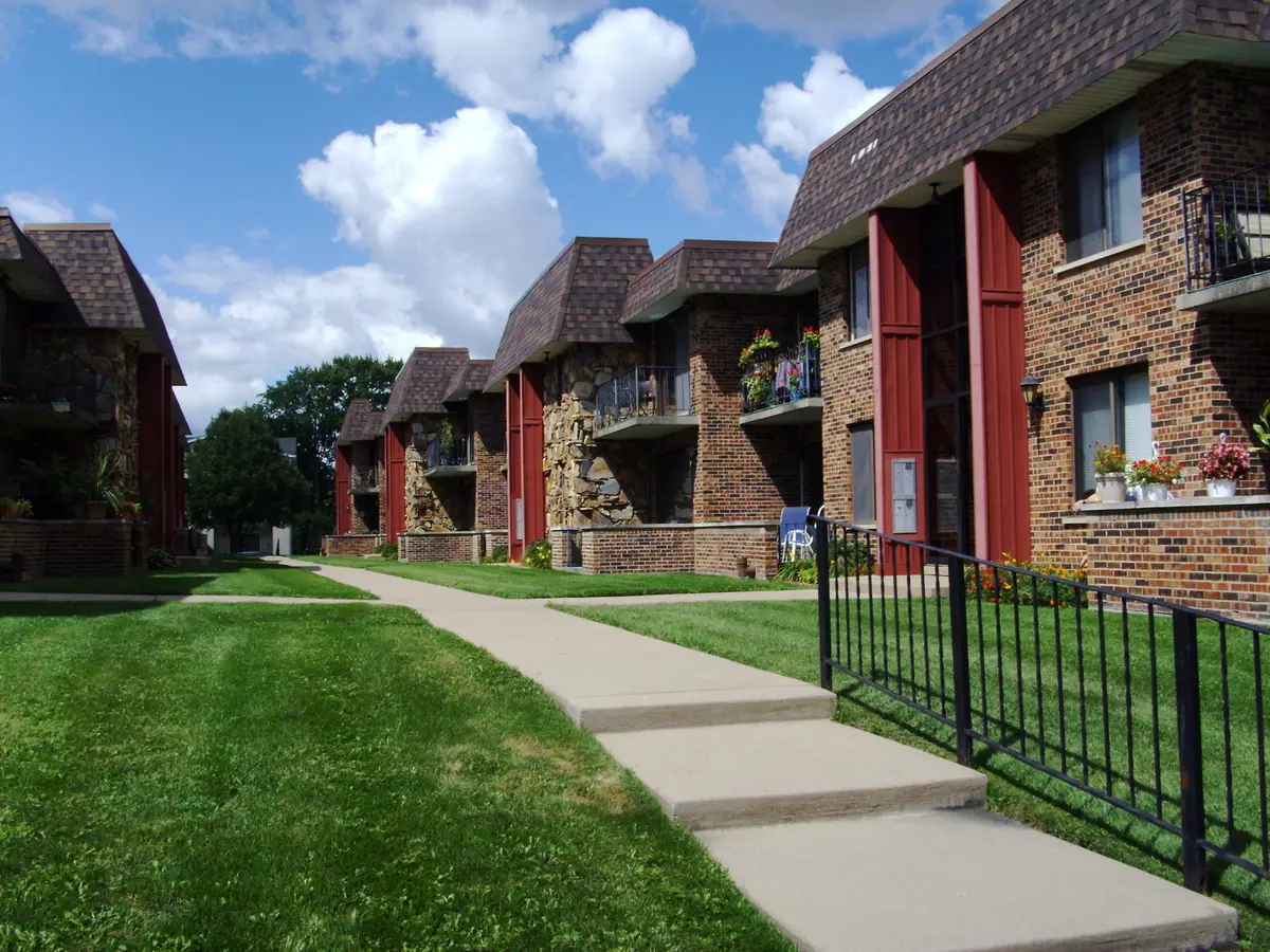 10418 S Pulaski Road #204C, Oak Lawn, IL 60453 - Image #1