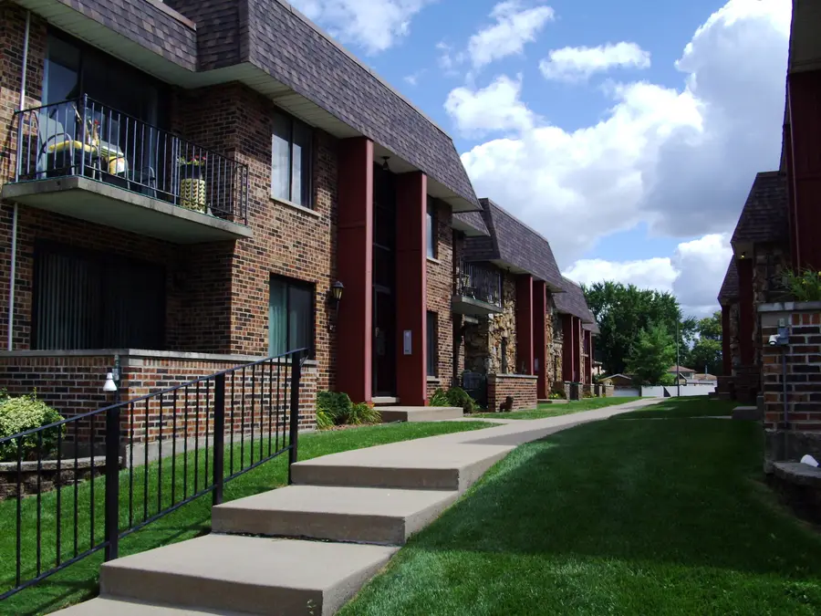 10418 S Pulaski Road #204C, Oak Lawn, IL 60453 - Image #2